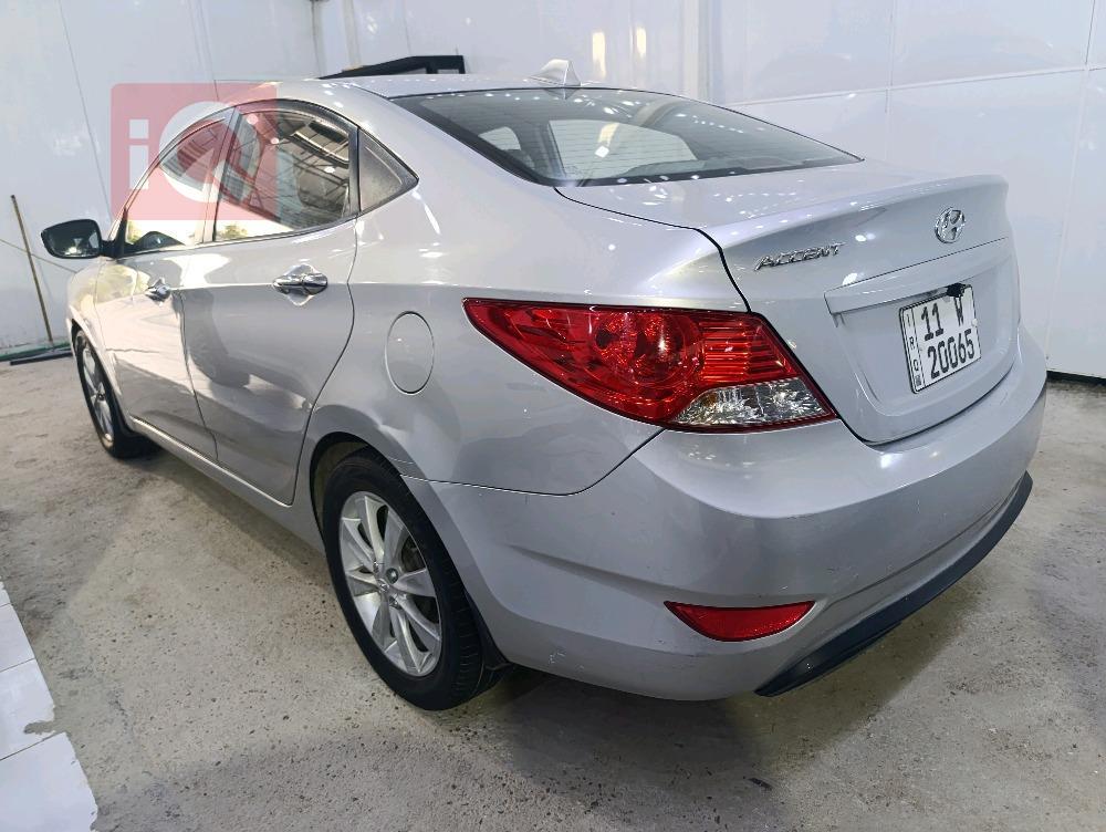 Hyundai Accent
